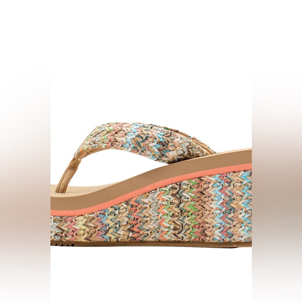 Volatile Island Sandals, Multi, Size 8